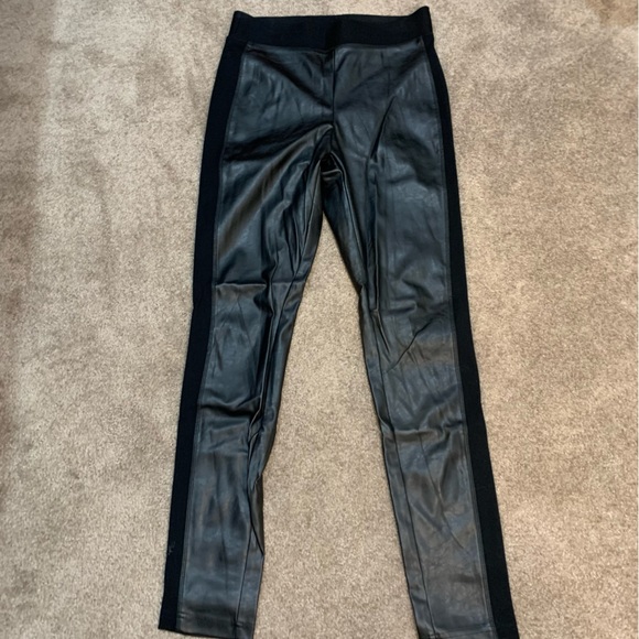 INC Sz6 black leather front and back with legging side pull on stretch leggings - Picture 3 of 6